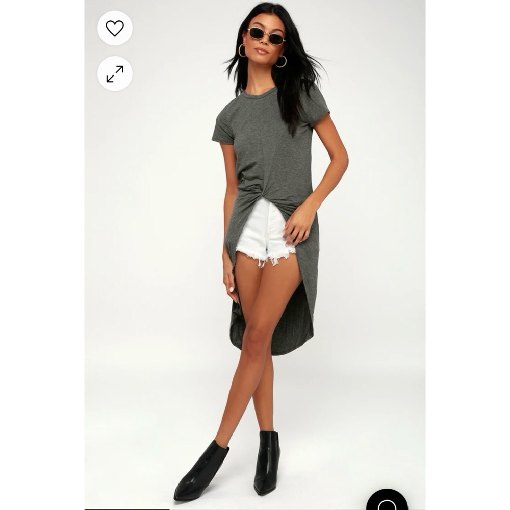 Lulus Surprise Party Dark Heather Grey Knotted High-Low Tee